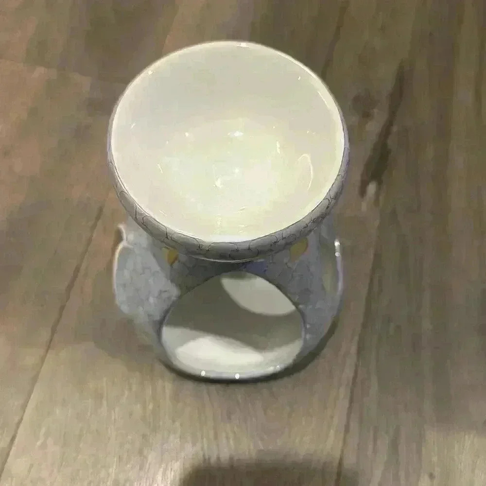 Elegant Starry Ceramic Wax Melt Warmer - Blue & Gold Accents - Picture 3 of 4
